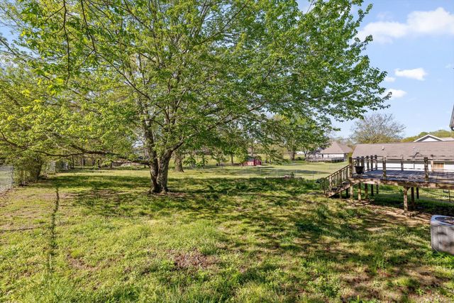70 Pinoak Road, Trenton, GA 30752