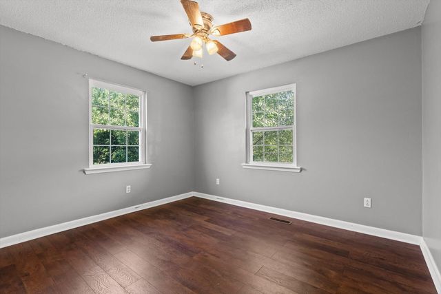 70 Pinoak Road, Trenton, GA 30752