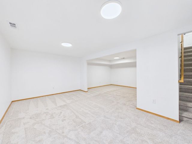 930 E 53rd St S, Wichita, KS 67216