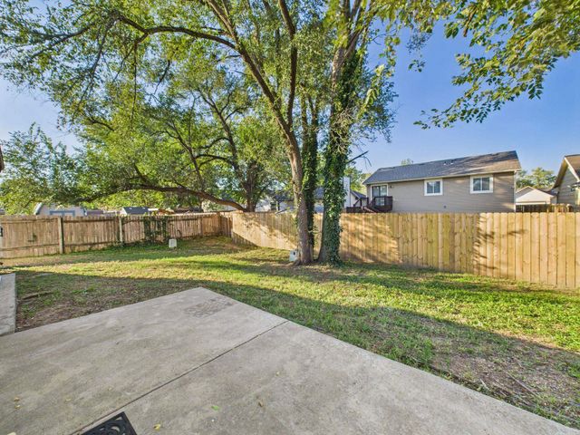 930 E 53rd St S, Wichita, KS 67216