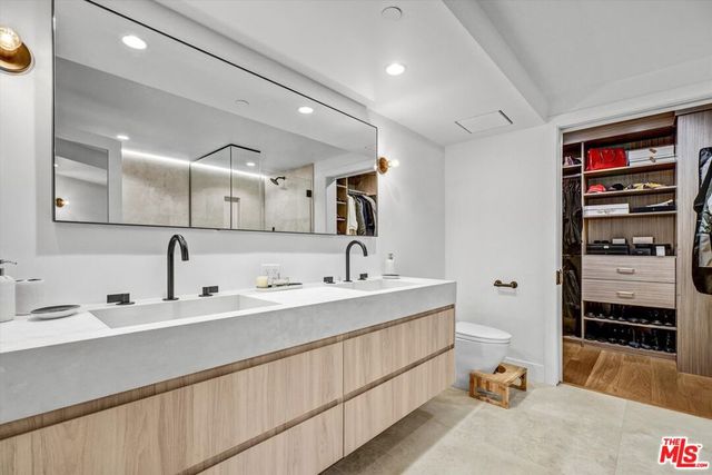 10777 Wilshire Boulevard 207, Los Angeles, CA 90024