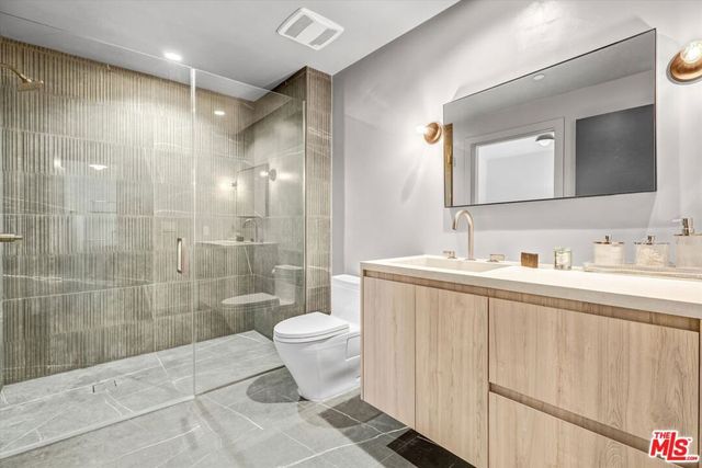 10777 Wilshire Boulevard 207, Los Angeles, CA 90024