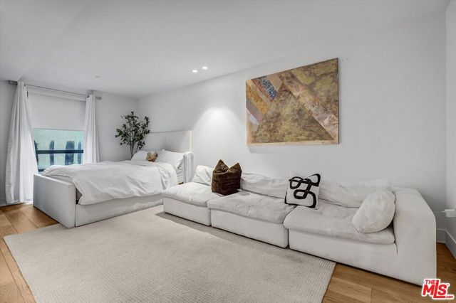 10777 Wilshire Boulevard 207, Los Angeles, CA 90024