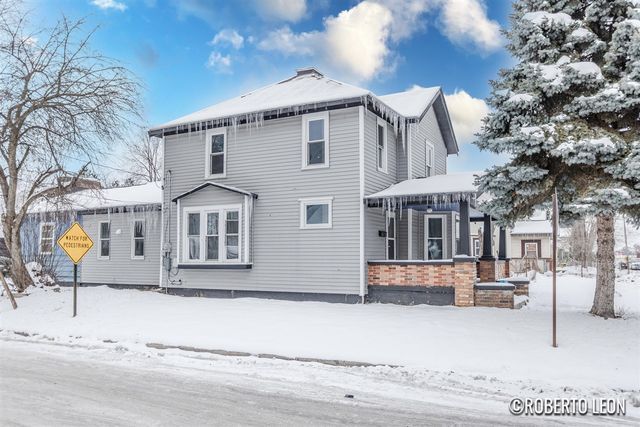 922 Burton Street, Wyoming, MI 49509