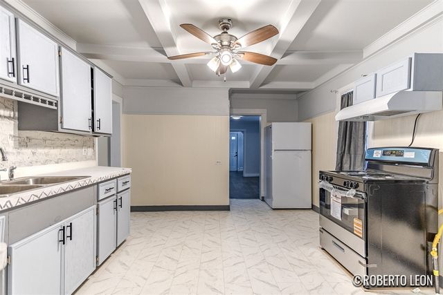 922 Burton Street, Wyoming, MI 49509