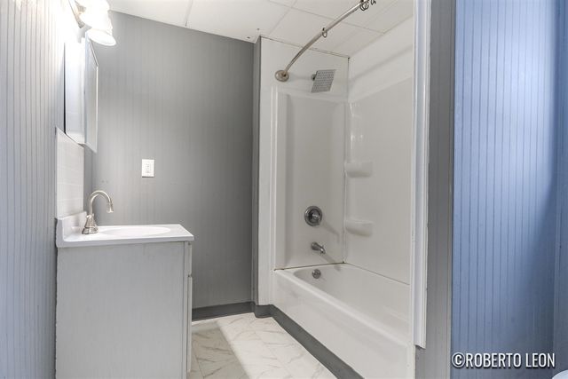 922 Burton Street, Wyoming, MI 49509