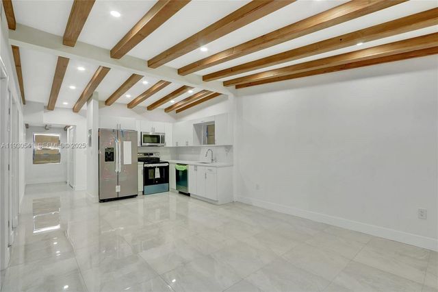 2501 NW 21st St, Fort Lauderdale, FL 33311