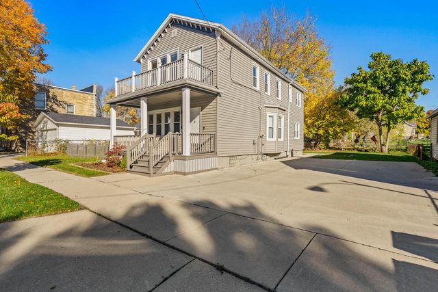 2138 N Hubbard STREET, Milwaukee, WI 53212