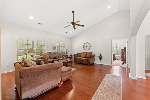 133 Maiden Ln., Myrtle Beach, SC 29588