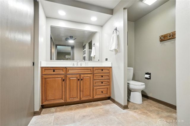7227 Gardenside Drive, Dayton, OH 45414