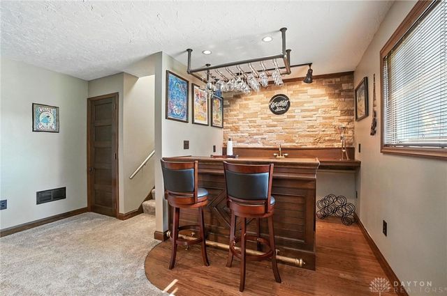 7227 Gardenside Drive, Dayton, OH 45414