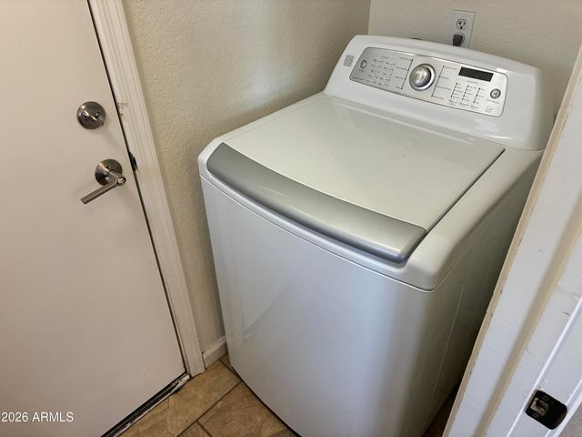 8981 W MARYLAND Avenue, Glendale, AZ 85305