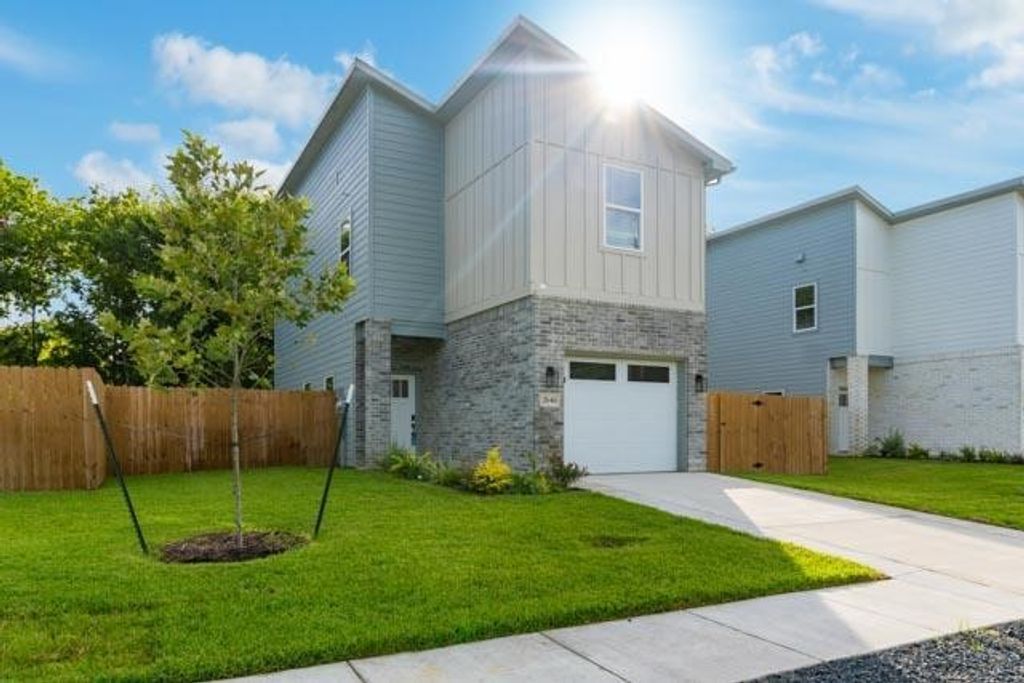 2642 Sutton Street, Dallas, TX 75210