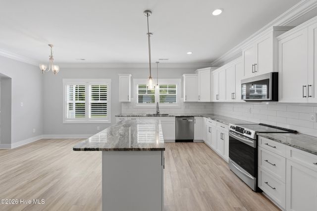 531 Moss Lake Lane, Holly Ridge, NC 28445