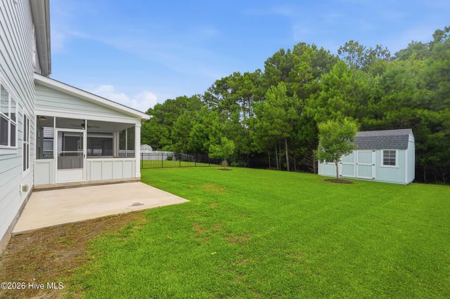 531 Moss Lake Lane, Holly Ridge, NC 28445