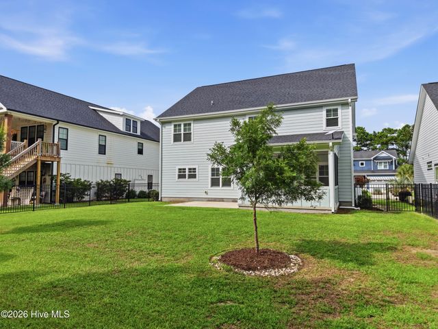 531 Moss Lake Lane, Holly Ridge, NC 28445