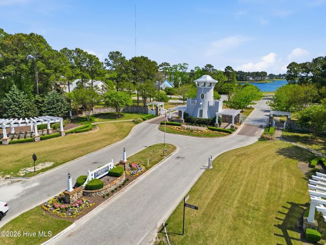 531 Moss Lake Lane, Holly Ridge, NC 28445
