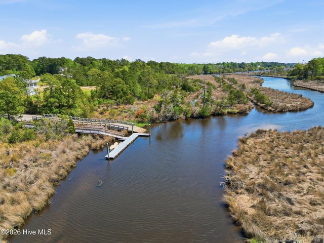 531 Moss Lake Lane, Holly Ridge, NC 28445