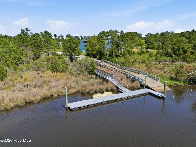 531 Moss Lake Lane, Holly Ridge, NC 28445
