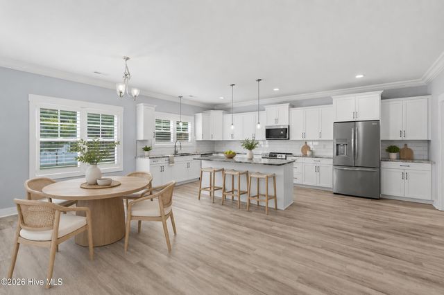 531 Moss Lake Lane, Holly Ridge, NC 28445