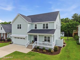 531 Moss Lake Lane, Holly Ridge, NC 28445