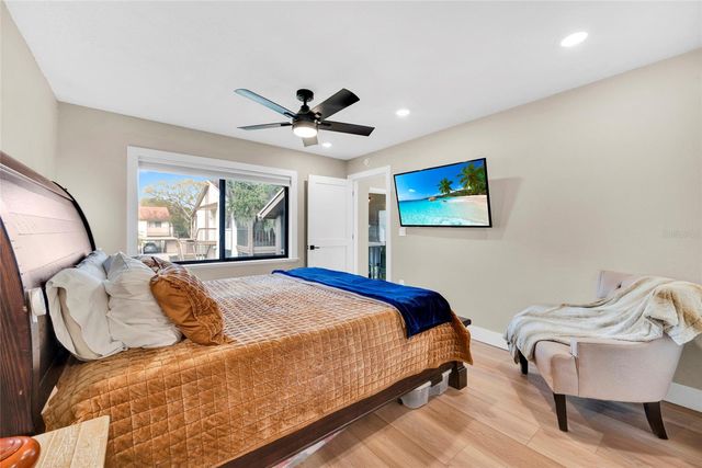 511 LONGFELLOW COURT D, Safety Harbor, FL 34695