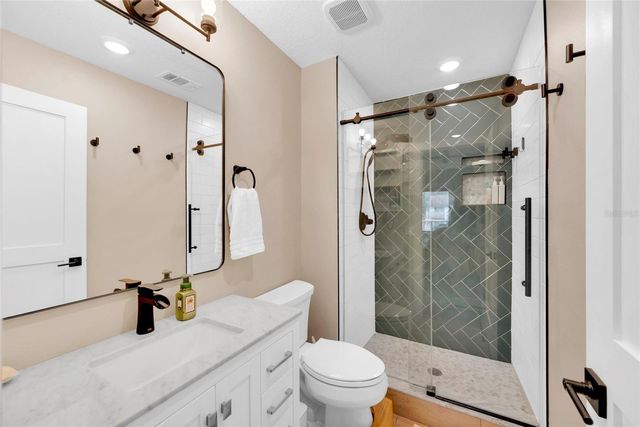 511 LONGFELLOW COURT D, Safety Harbor, FL 34695