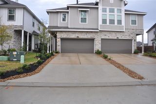 673 Royal Arch Drive, Conroe, TX 77304
