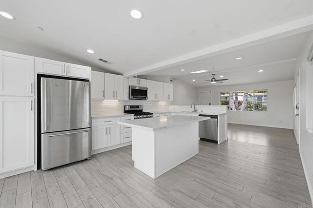 648 Cocapah, Vista, CA 92083
