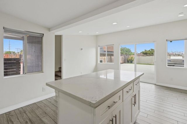 648 Cocapah, Vista, CA 92083