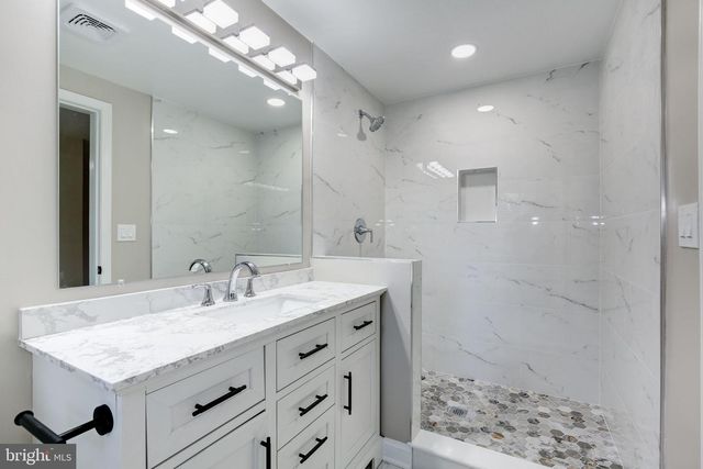 8736 FALLS CHAPEL WAY, Potomac, MD 20854