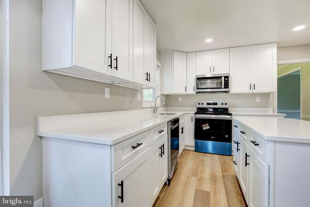8736 FALLS CHAPEL WAY, Potomac, MD 20854