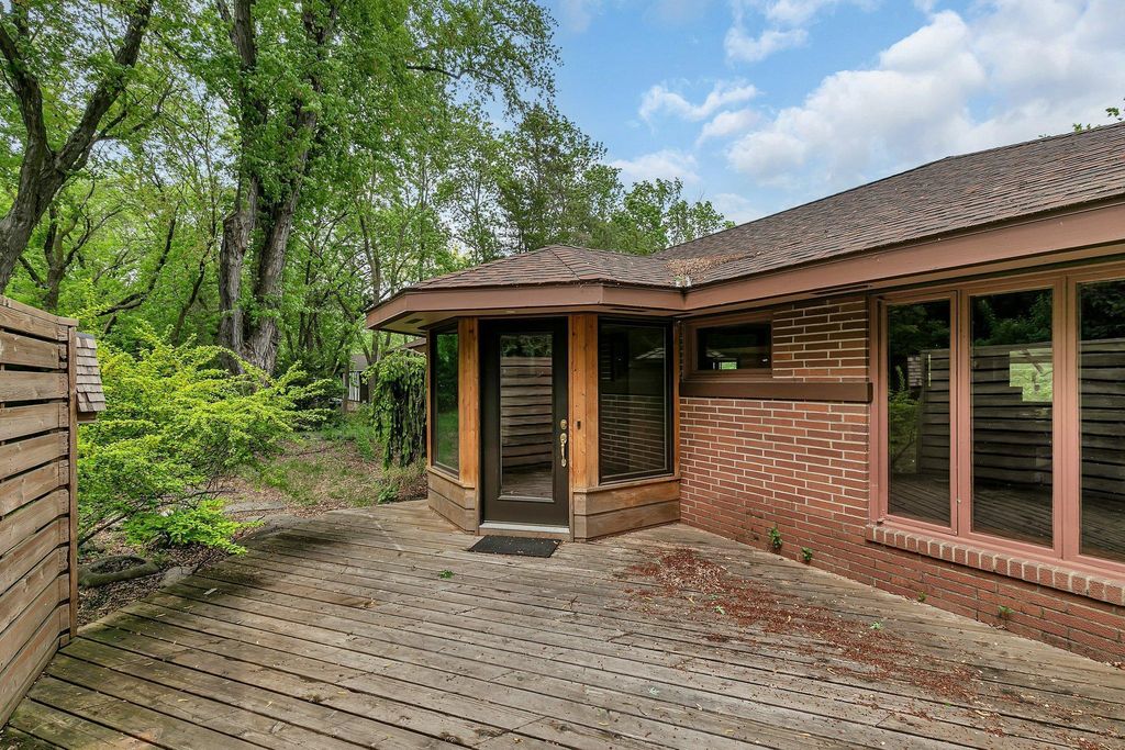 398 Riverside Avenue S, Sartell, MN 56377