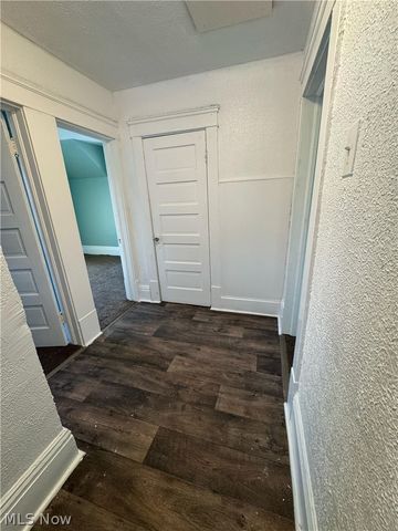 117 Kent Court, Akron, OH 44305