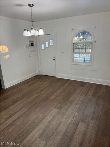 117 Kent Court, Akron, OH 44305