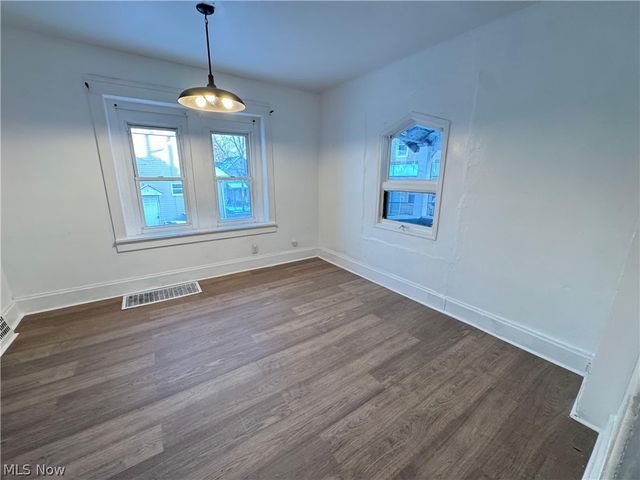 117 Kent Court, Akron, OH 44305