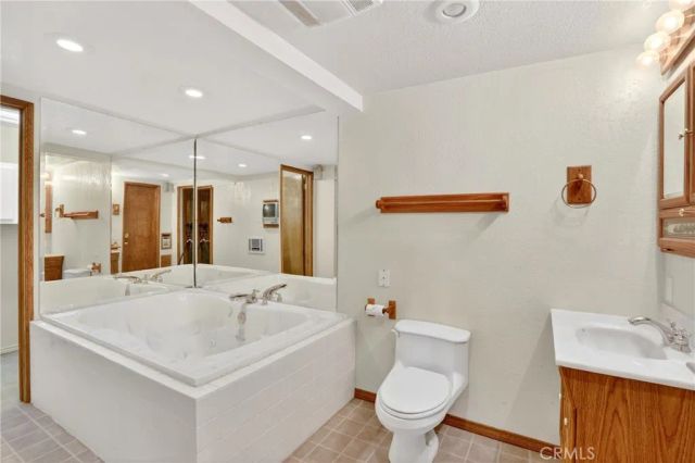 858 Poe Court, Lake Arrowhead, CA 92352