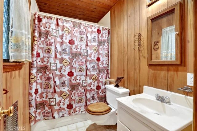 858 Poe Court, Lake Arrowhead, CA 92352