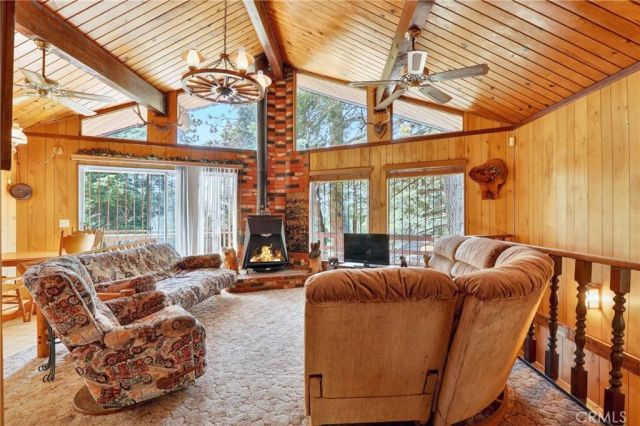 858 Poe Court, Lake Arrowhead, CA 92352