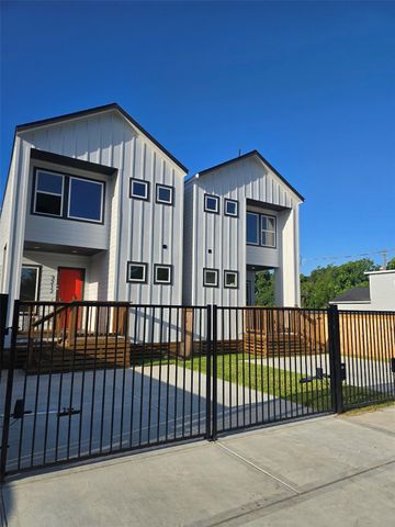 3210 Retta Street, Houston, TX 77026