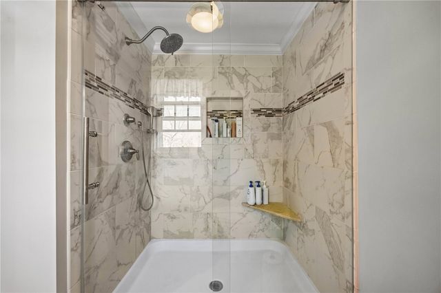 14 Summit Oaks, Pittsford, NY 14534
