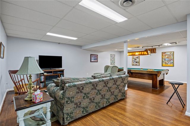 14 Summit Oaks, Pittsford, NY 14534