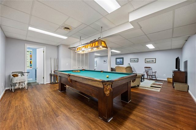 14 Summit Oaks, Pittsford, NY 14534
