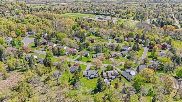 14 Summit Oaks, Pittsford, NY 14534