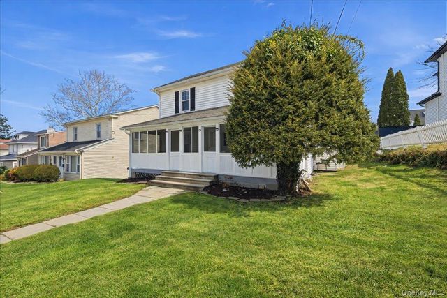 490 Carol Place, Pelham, NY 10803