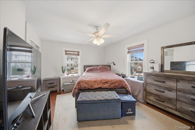 490 Carol Place, Pelham, NY 10803