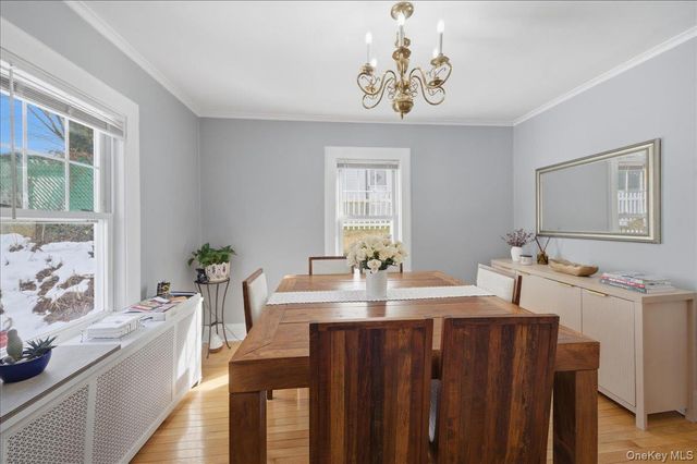 490 Carol Place, Pelham, NY 10803