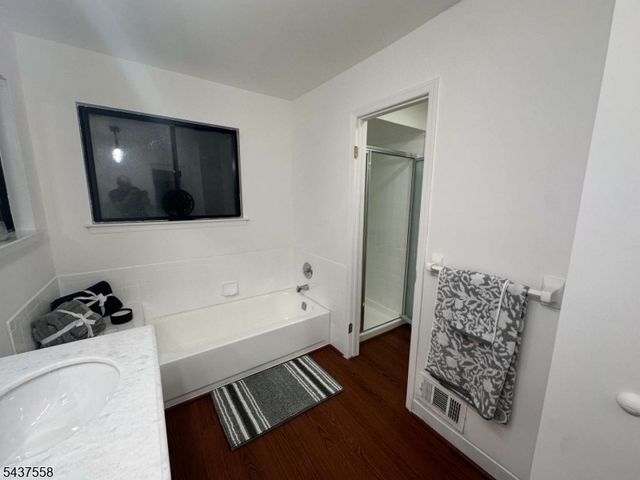 39 Overlook Dr 39, Independence Twp., NJ 07840