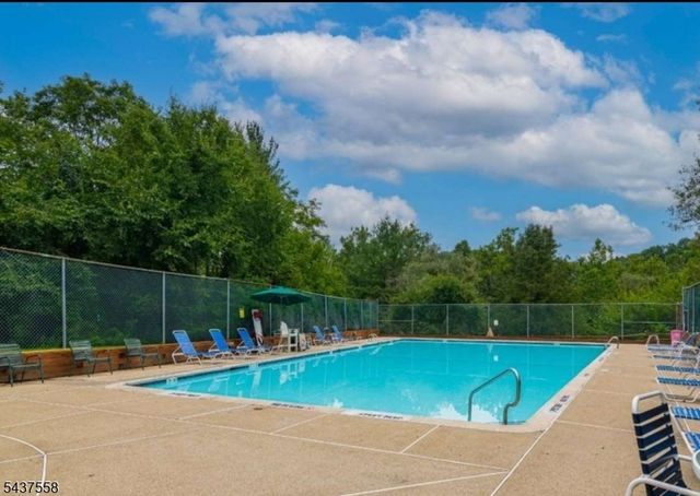 39 Overlook Dr 39, Independence Twp., NJ 07840