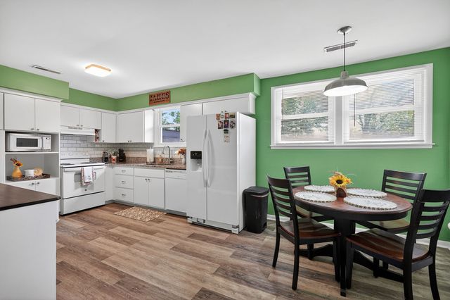 317 Lakeshore Dr, Mcminnville, TN 37110